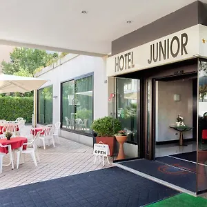 3* Hotell Junior